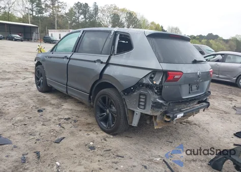 2023 Volkswagen Tiguan 2.0T Se R-Line Black из США, поврежденный, VIN 3VVCB7AX7PM139112